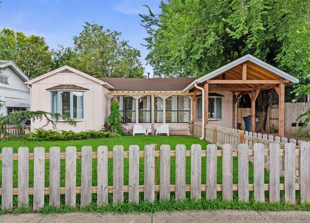 Property at 1904 E 14th St, Tulsa, OK 74104, 4 beds, 2.5 baths