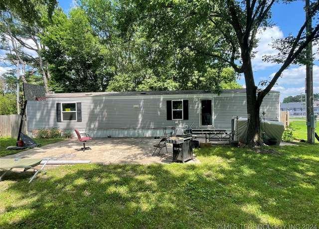 Property at 1448 Yellowjacket St, Westville, OK 74965, 2 beds, 2 baths