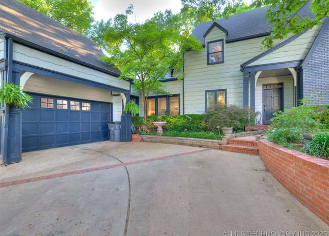 Property at 8918 S Lakewood Ave, Tulsa, OK 74137, 3 beds, 3 baths