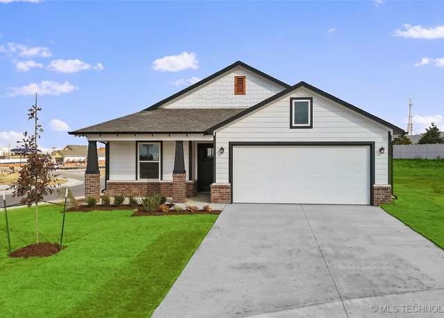Property at 9309 N 115th EastAvenue, Owasso, OK 74055, 3 beds, 2 baths