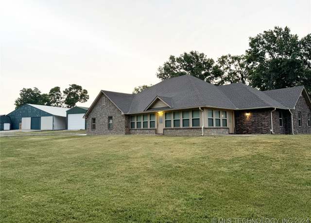Property at 22465 E 680 Rd, Wagoner, OK 74467, 7 beds, 5 baths