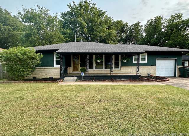 Property at 1929 Haskell Blvd, Muskogee, OK 74403, 3 beds, 2 baths