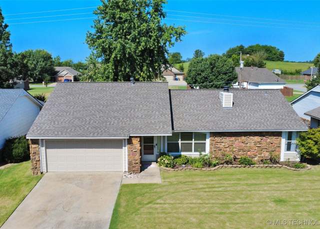 Property at 1408 Ford Cir, Wagoner, OK 74467, 3 beds, 2 baths