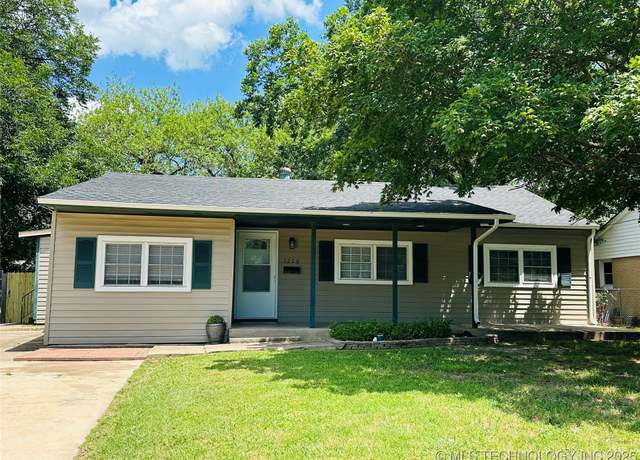 Property at 1220 Hargrove, Ardmore, OK 73401, 3 beds, 1 bath