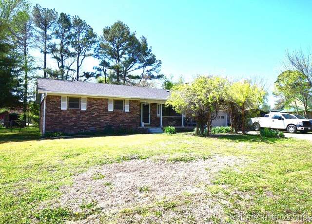 Property at 1631 Bryan St, Westville, OK 74965, 2 beds, 1 bath