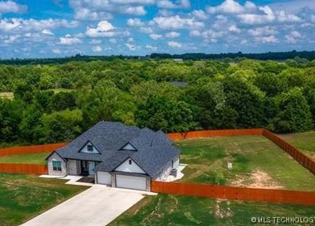 Property at 12280 County Road 3571, Ada, OK 74820, 4 beds, 3 baths