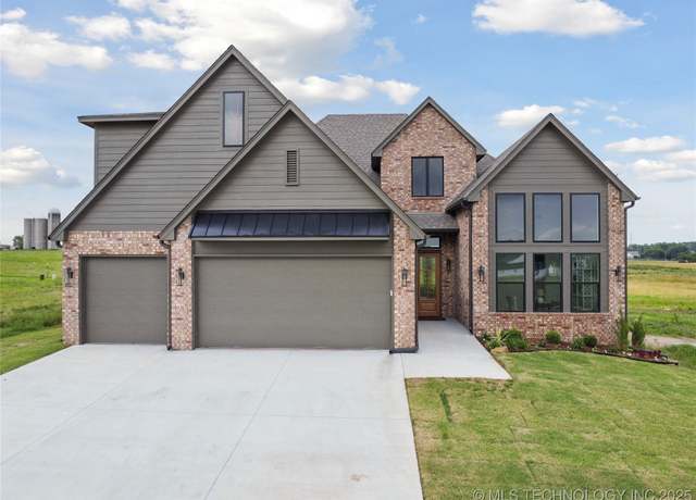 Property at 2509 E 134th Cir, Bixby, OK 74008, 4 beds, 3.5 baths