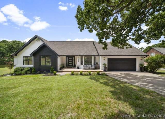 Property at 1626 Dilar Dr, Grove, OK 74344, 3 beds, 2 baths