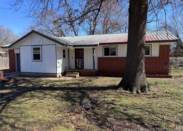 Property at 815 S Locust Ave, Skiatook, OK 74070, 3 beds, 1.5 baths