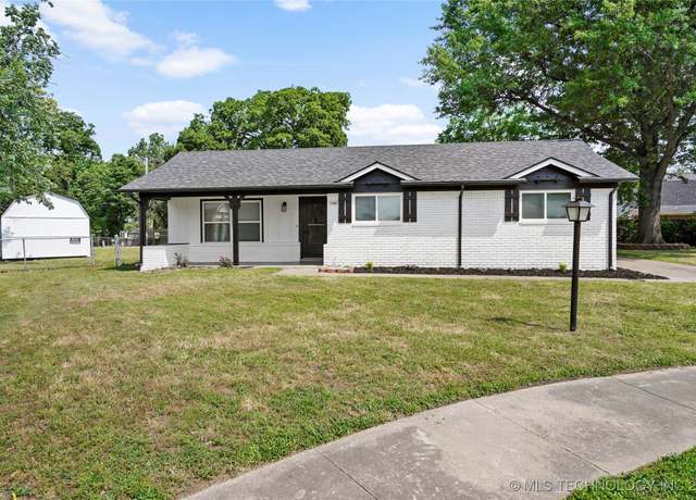Property at 11607 E 24th St, Tulsa, OK 74129, 4 beds, 2 baths