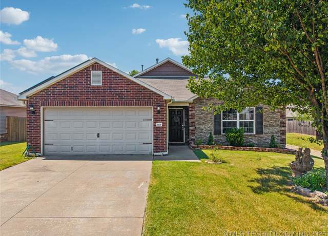 Property at 14724 S Glenn St, Glenpool, OK 74033, 3 beds, 2 baths