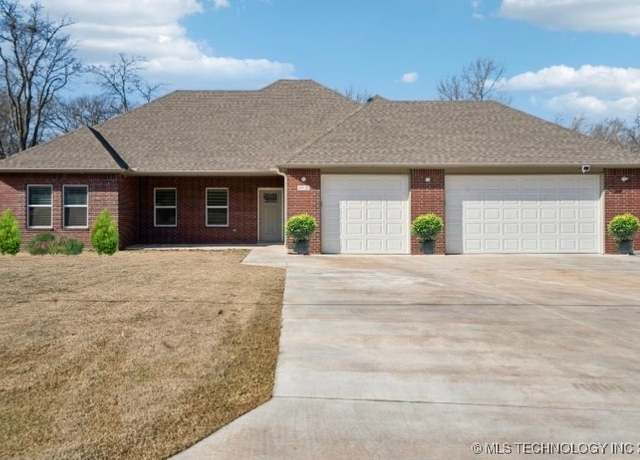 Property at 6902 S 219th EastAvenue, Broken Arrow, OK 74014, 3 beds, 2.5 baths