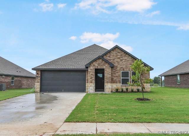 Property at 15406 E 74th St, Owasso, OK 74055, 4 beds, 2 baths