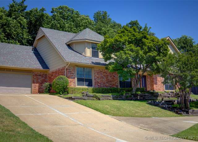Property at 7822 S Urbana Ave, Tulsa, OK 74136, 4 beds, 2.5 baths