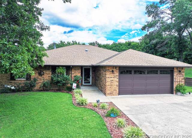 Property at 7753 S 438, Locust Grove, OK 74352, 3 beds, 2 baths