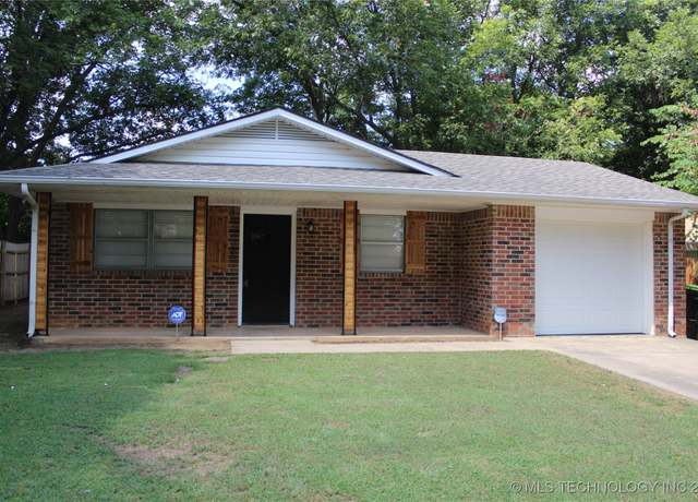 Property at 915 N Summer Tree, Ada, OK 74820, 4 beds, 1.5 baths