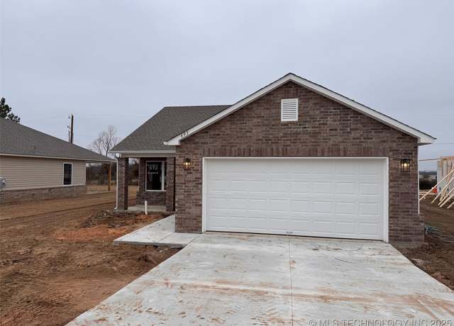 Property at 693 N Dogwood Ave, Beggs, OK 74421, 3 beds, 2 baths