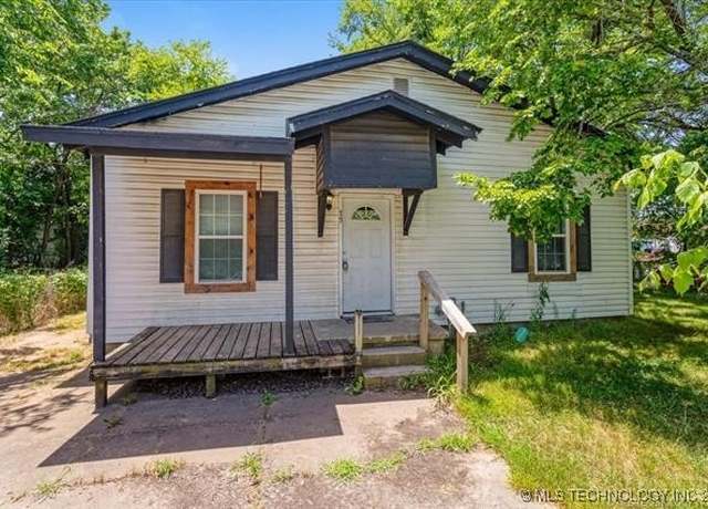Property at 75 W Liveoak St, Durant, OK 74701, 2 beds, 1 bath