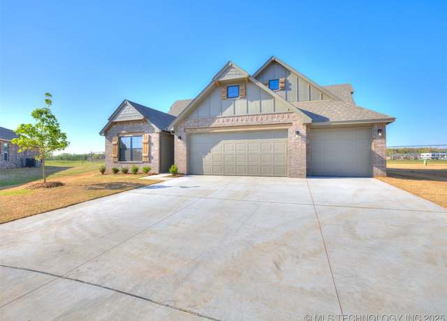 Property at 6029 E 123rd St S, Bixby, OK 74008, 4 beds, 3 baths