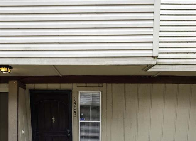 Property at 2213 E 67th St #1405, Tulsa, OK 74136, 2 beds, 2.5 baths