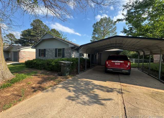 Property at 1019 Four Seasons Dr, Durant, OK 74701, 3 beds, 1 bath