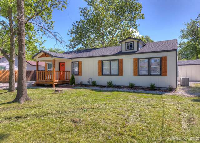 Property at 917 S Birch Pl, Broken Arrow, OK 74012, 4 beds, 2 baths