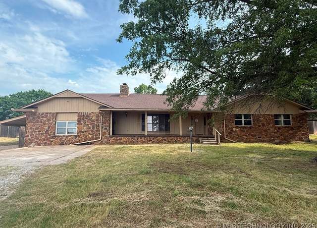 Property at 101 W G. St, Jenks, OK 74037, 3 beds, 2.5 baths