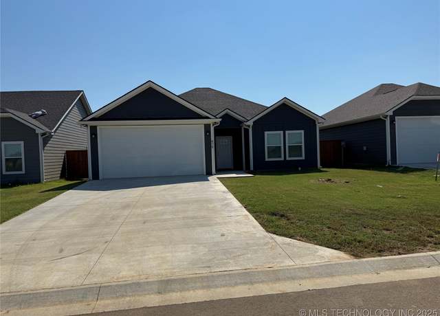Property at 479 Worth Ave, Durant, OK 74701, 3 beds, 2 baths