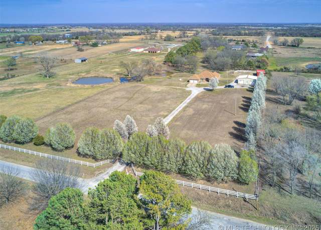 Property at 16451 S 333rd Ave, Coweta, OK 74429, 3 beds, 2 baths
