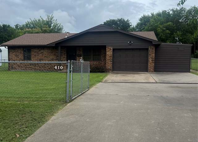 Property at 410 E Locust, Mcalester, OK 74501, 3 beds, 2 baths