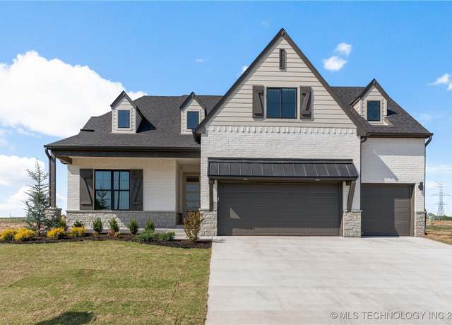 Property at 2719 E 135th Dr S, Bixby, OK 74008, 4 beds, 3.5 baths