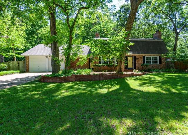 Property at 1200 Brookside Pkwy, Bartlesville, OK 74006, 4 beds, 3 baths