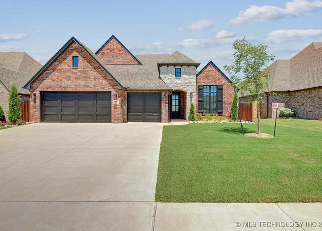 Property at 7905 N 149th EastAvenue, Owasso, OK 74055, 3 beds, 2 baths