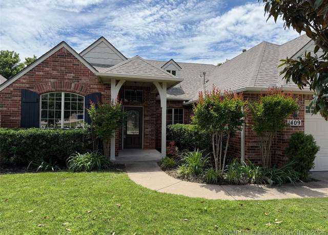 Property at 1409 W Trenton St, Broken Arrow, OK 74012, 3 beds, 2 baths