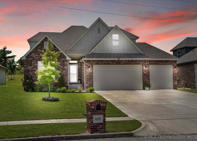 Property at 6426 E 148th St, Bixby, OK 74008, 5 beds, 3.5 baths