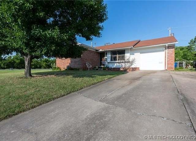 Property at 5198 S 34th WestAvenue, Tulsa, OK 74107, 3 beds, 1.5 baths