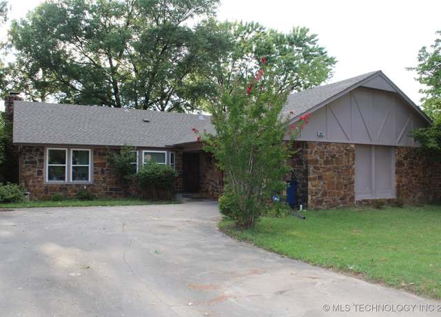 Property at 9912 S 67th EastAvenue, Tulsa, OK 74133, 3 beds, 2 baths