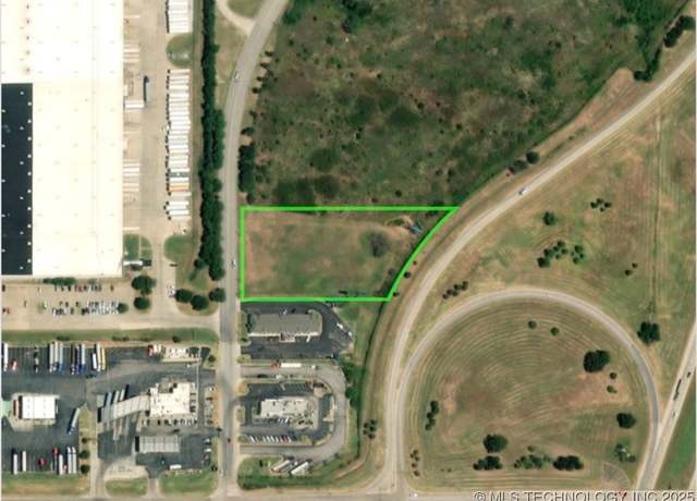 Property at 1916 Cooper Dr, Ardmore, OK 73401