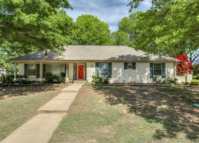 Property at 406 Fairway Dr, Broken Arrow, OK 74011, 4 beds, 2.5 baths