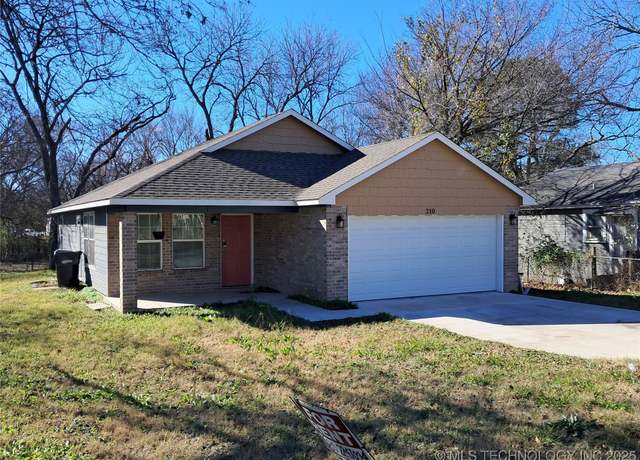 Property at 210 9th SE, Ardmore, OK 73401, 3 beds, 2 baths
