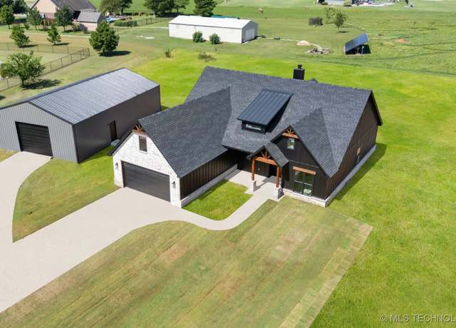 Property at 890 Blue Bird Ln, Pryor, OK 74361, 4 beds, 2 baths