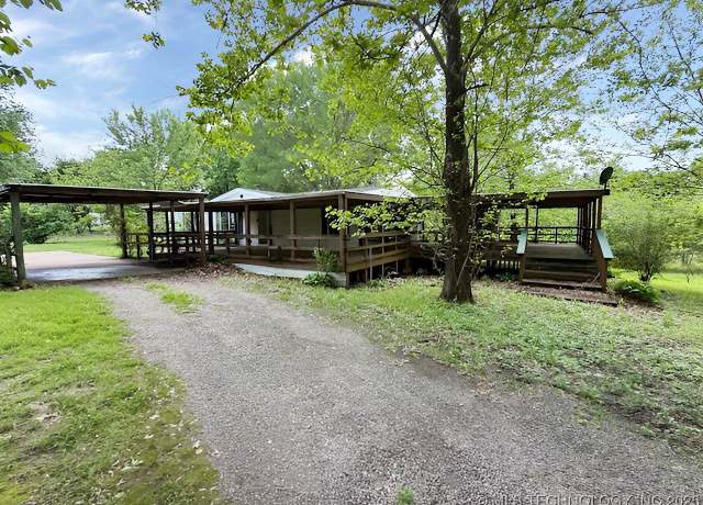 Property at 6089 N 38th St E, Fort Gibson, OK 74434, 3 beds, 2 baths