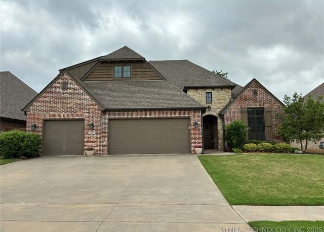 Property at 4117 W Winston St, Broken Arrow, OK 74011, 4 beds, 3.5 baths
