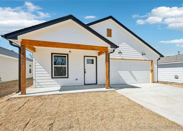 Property at 5030 S 30th WestAvenue, Tulsa, OK 74107, 3 beds, 2 baths