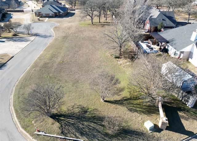 Property at 905 S Franklin Dr, Ardmore, OK 73401
