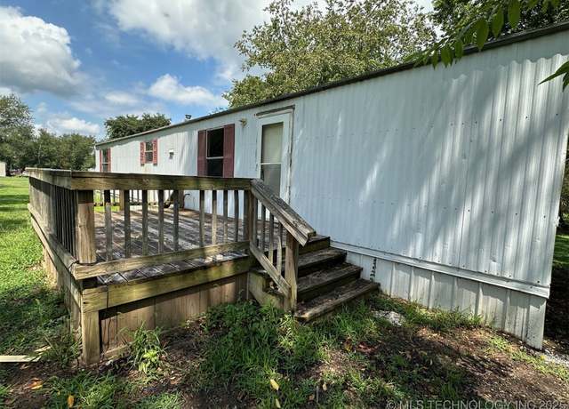 Property at 355 N Jacksonville, Ketchum, OK 74331, 2 beds, 1.5 baths