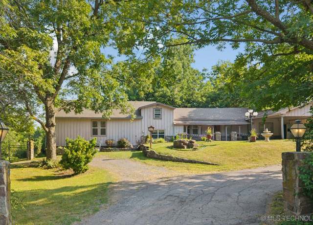 Property at 6106 E 82nd St N, Fort Gibson, OK 74434, 3 beds, 2.5 baths