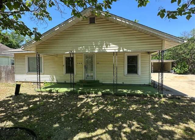 Property at 417 E SE, Ardmore, OK 73401, 3 beds, 2 baths