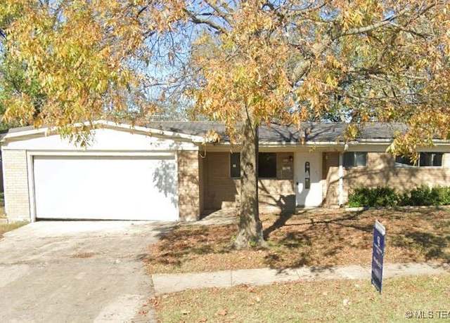 Property at 1510 Red Bud Ln, Mcalester, OK 74501, 3 beds, 2.5 baths