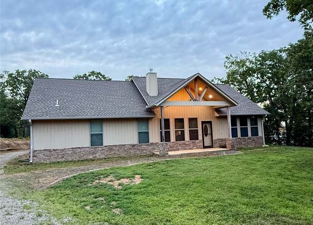 Property at 2516 Elm, Sulphur, OK 73086, 3 beds, 2 baths